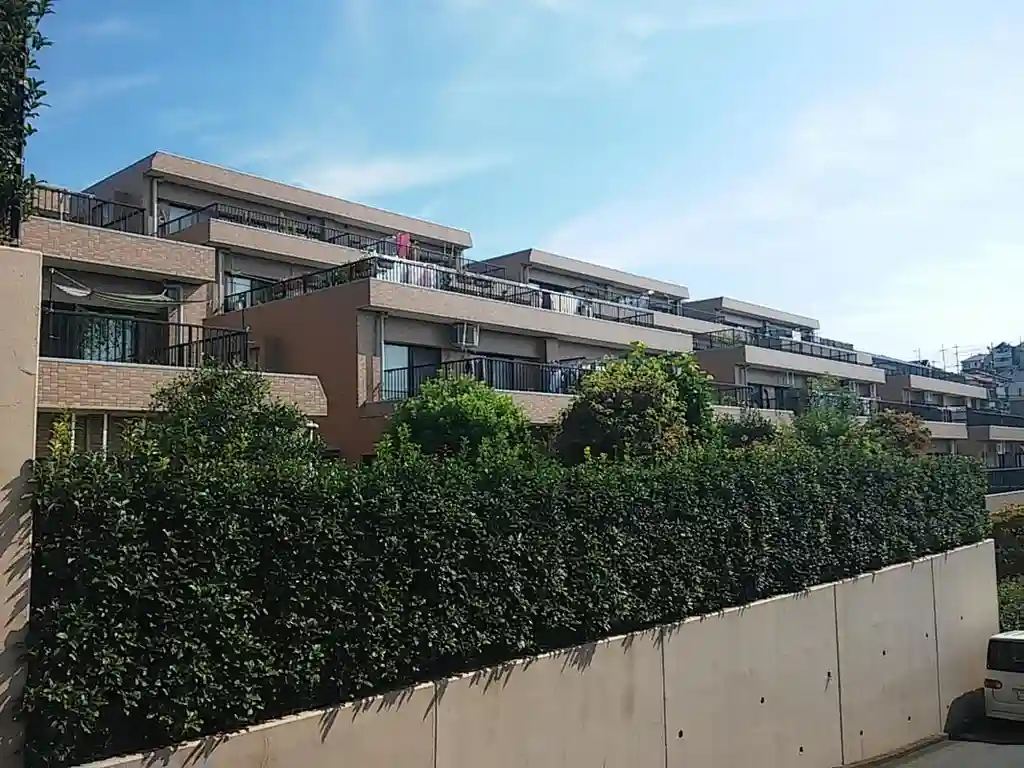フォルスコート座間参番館 外観