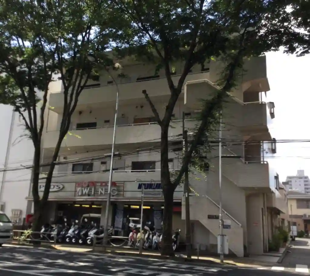 ワイエムパレス 外観