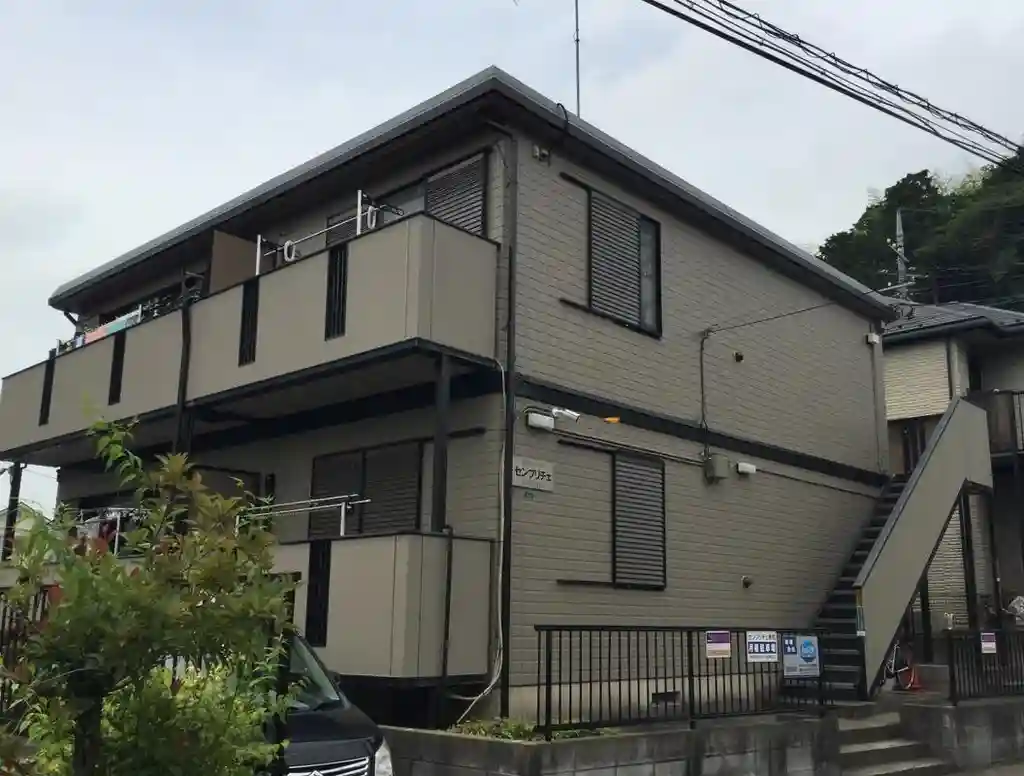 センプリチェ 外観