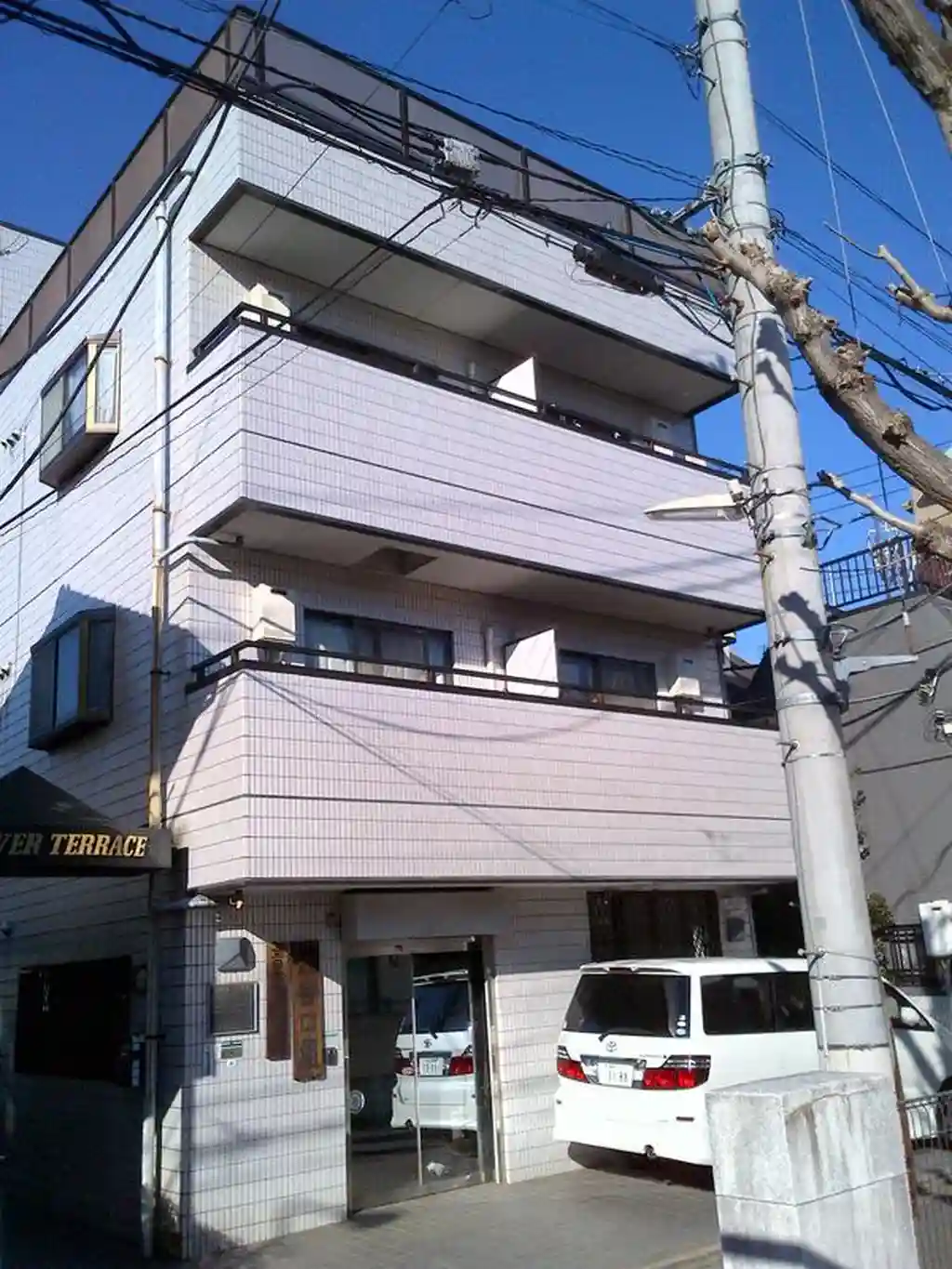 リバーテラス 外観