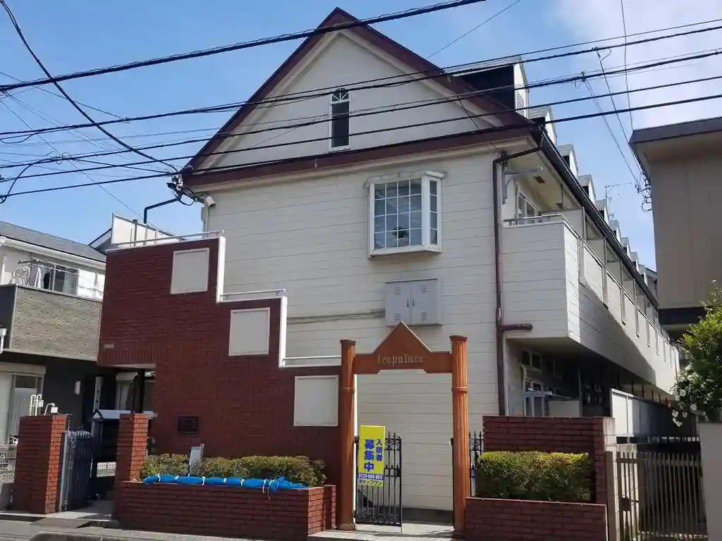 レオパレス上青木西第2 外観