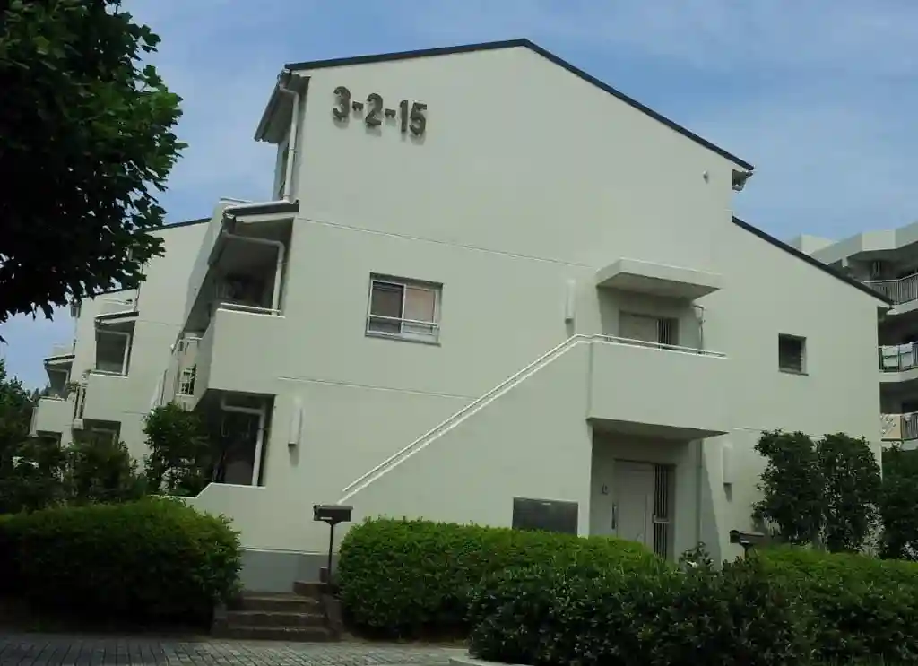 あざみ野団地3-2-15号棟 外観