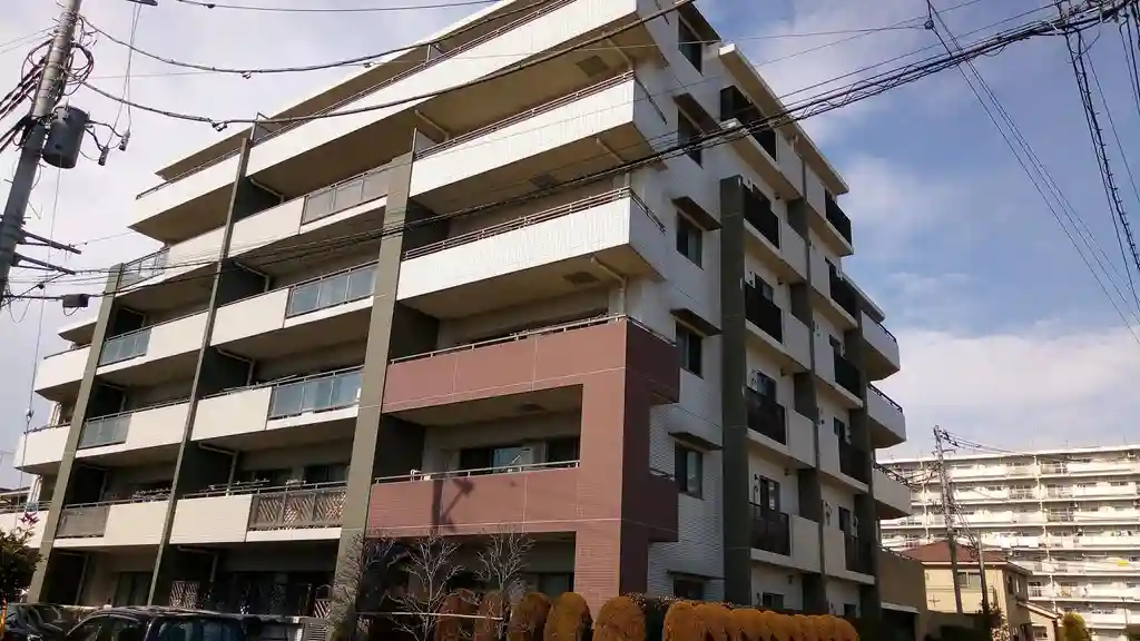 レリアコート新越谷 外観