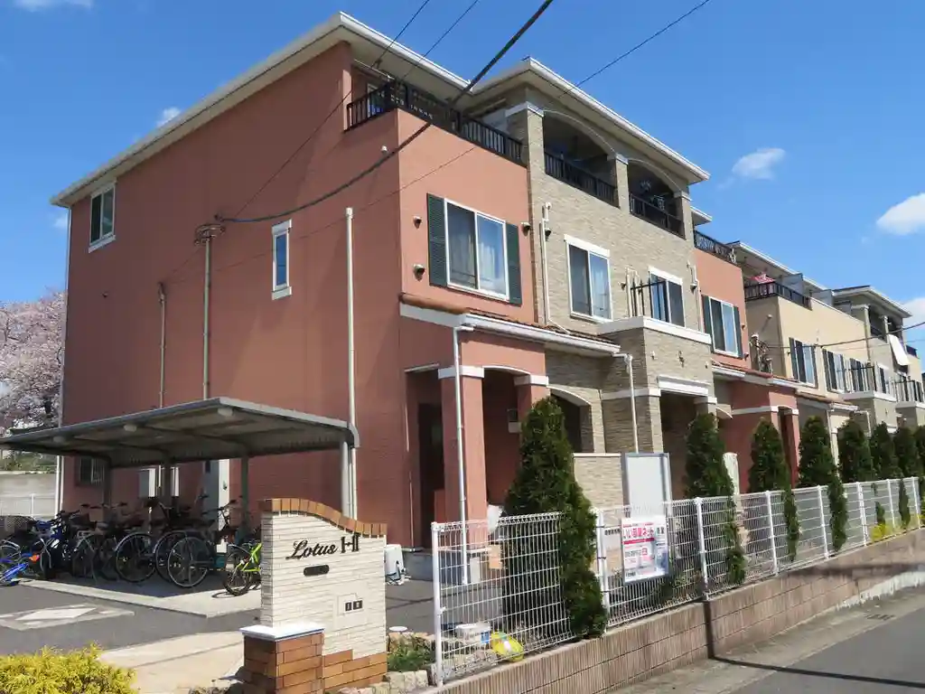 ロータス1 外観