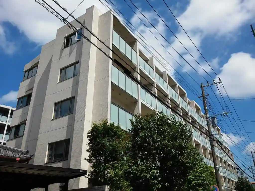 プラウド新川崎 外観