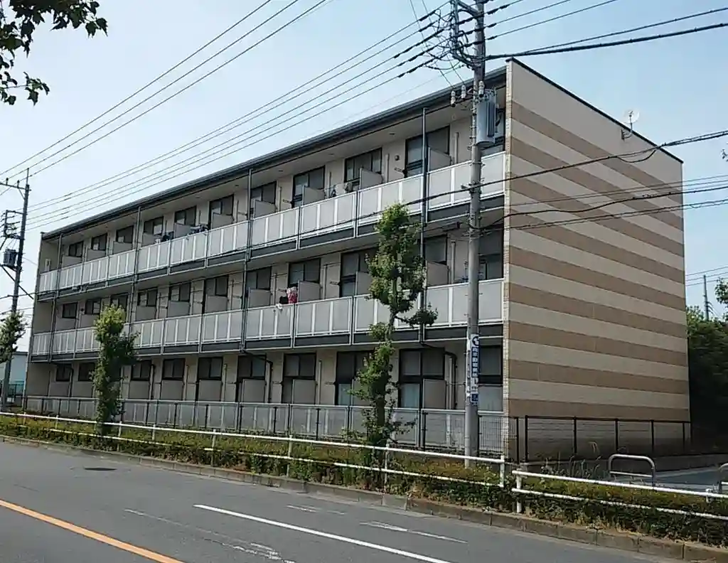 レオパレスアルシオネ 外観