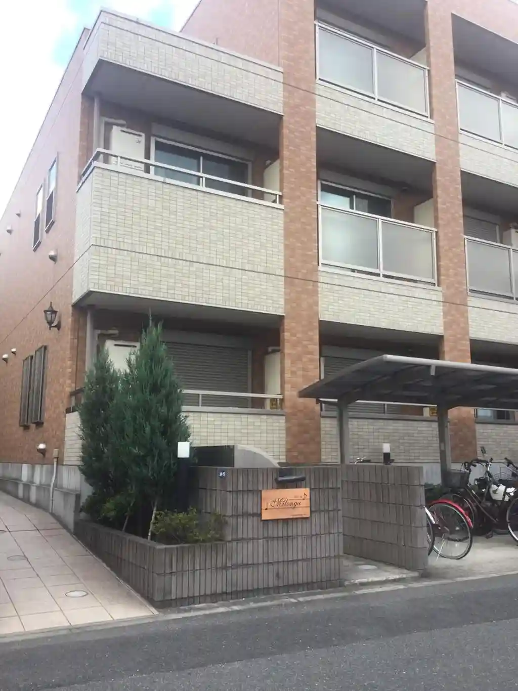 MILONGA 外観