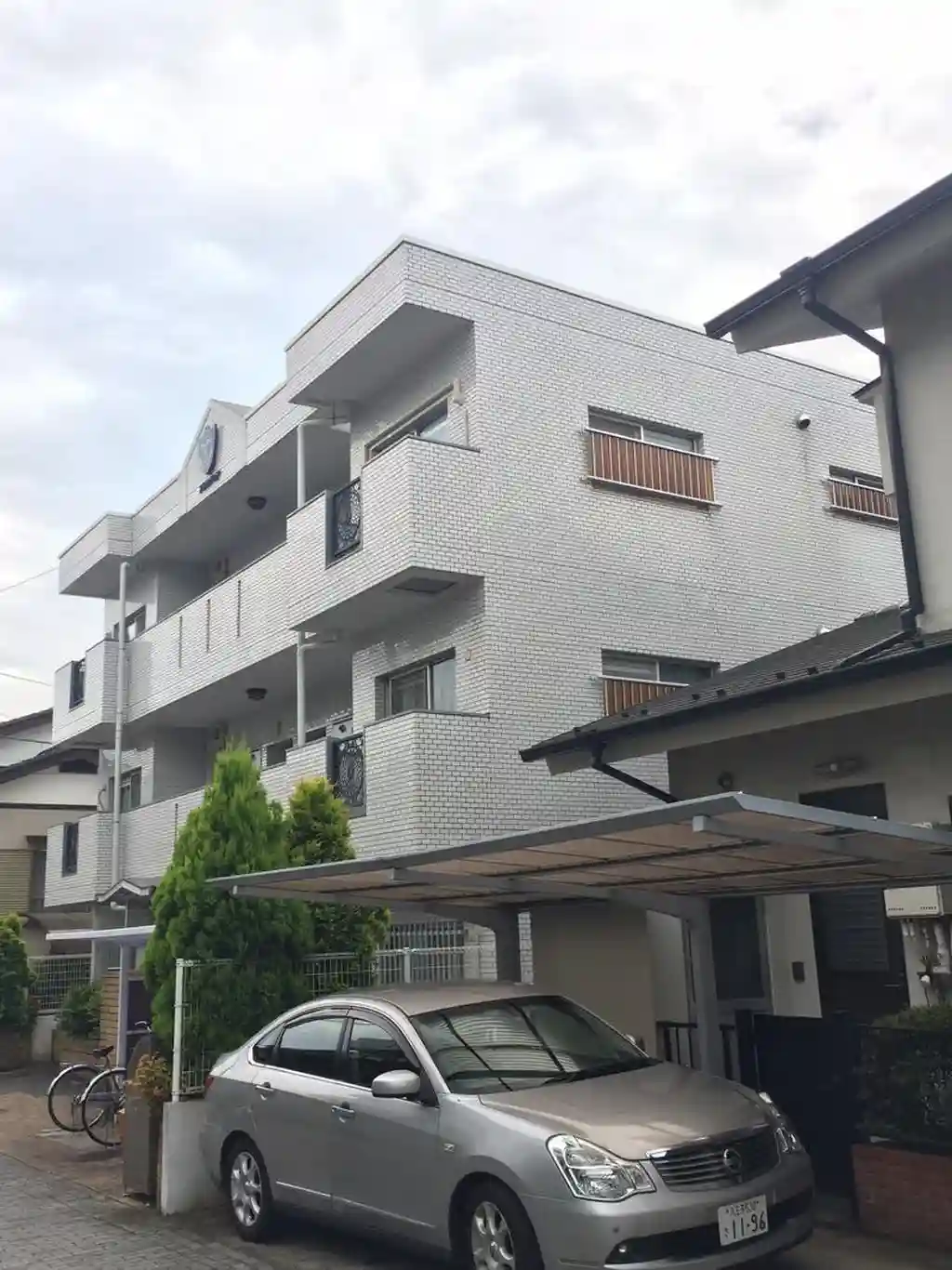 アルカディア子安 外観