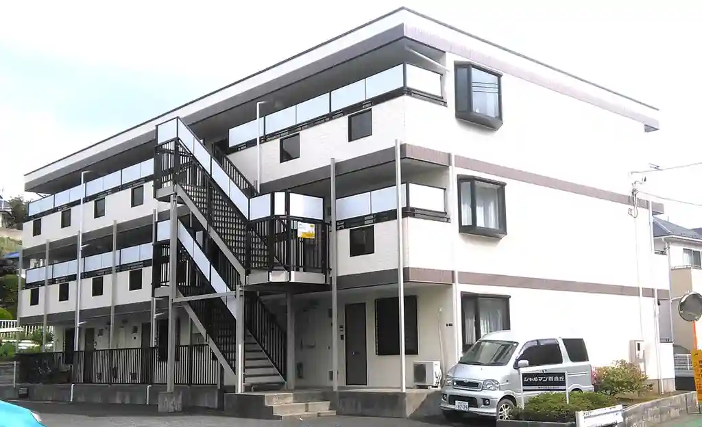 シャルマン百合ヶ丘 外観