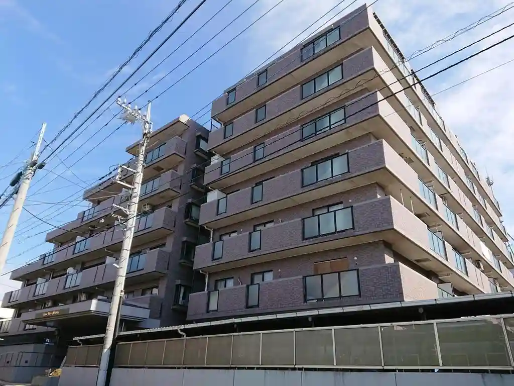 ライオンズヴィアーレ三ッ境 外観