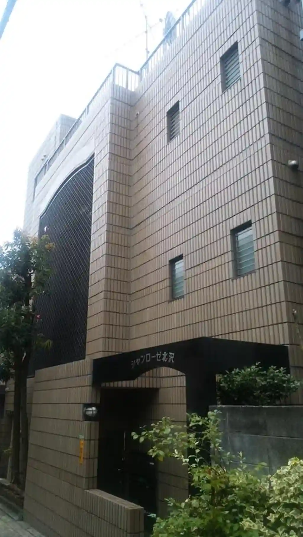 シャンローゼ北沢 外観