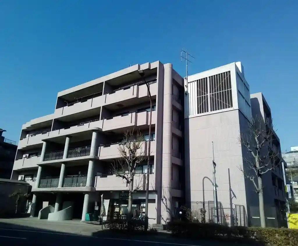 ウエストモンターニュ三ツ沢 外観