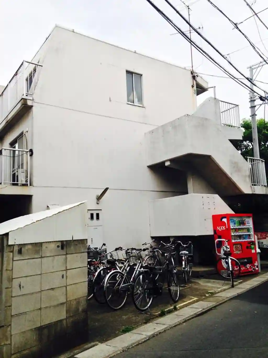 ウィリアムヒルズ新都心 外観