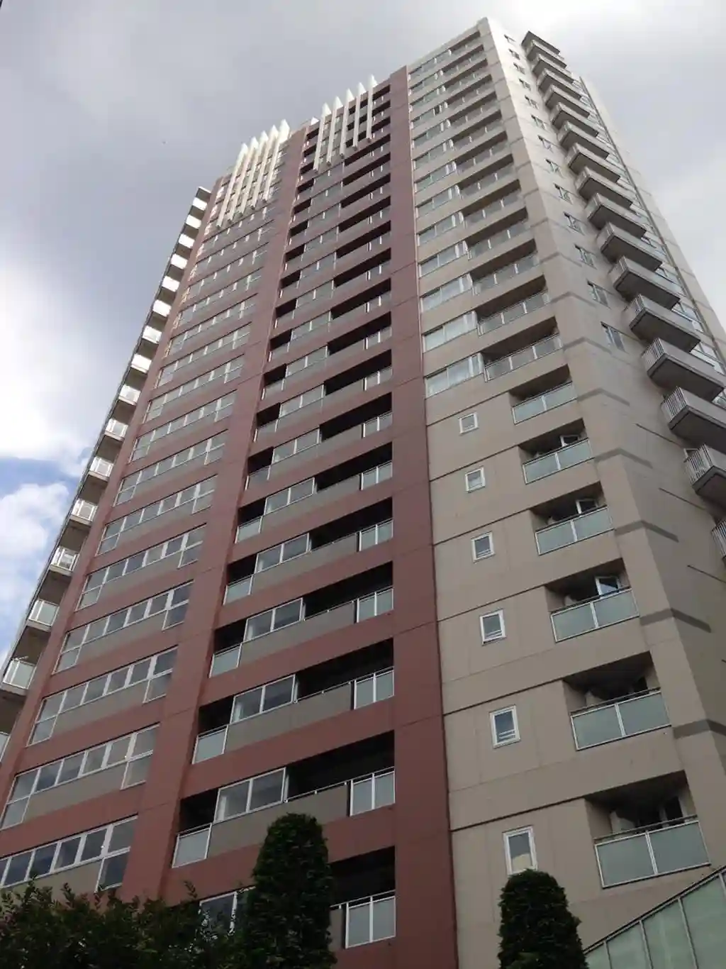 THE OMIYA TOWERS イースト 外観