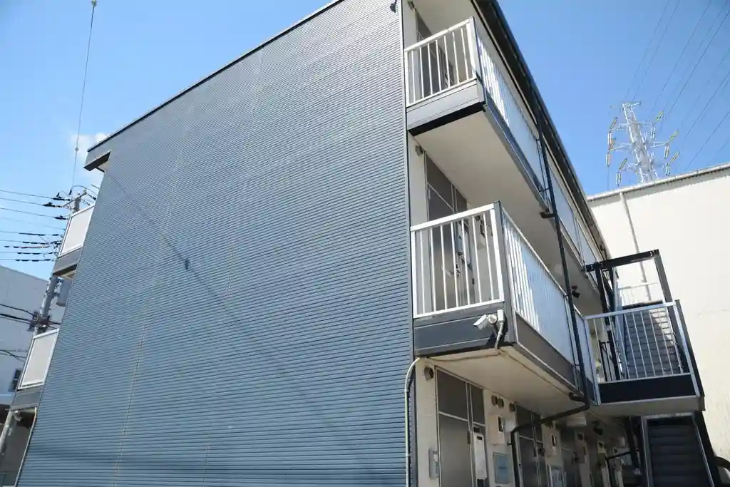 レオパレスメイゾンチュトワイエ 外観