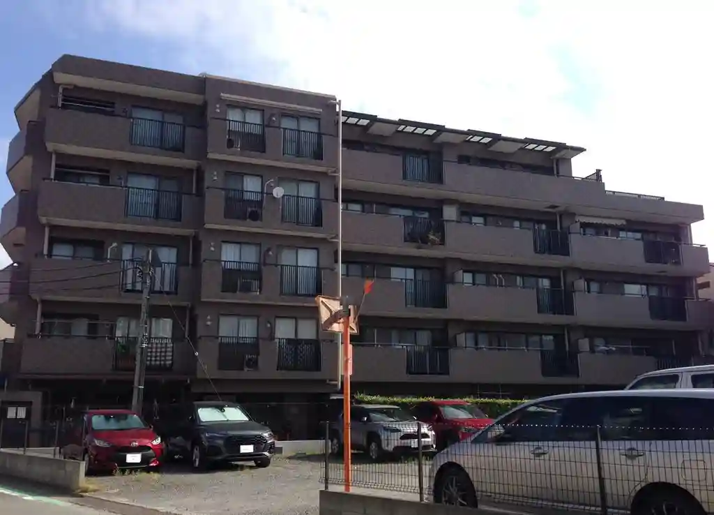 日吉南パーク・ホームズ参番館 外観