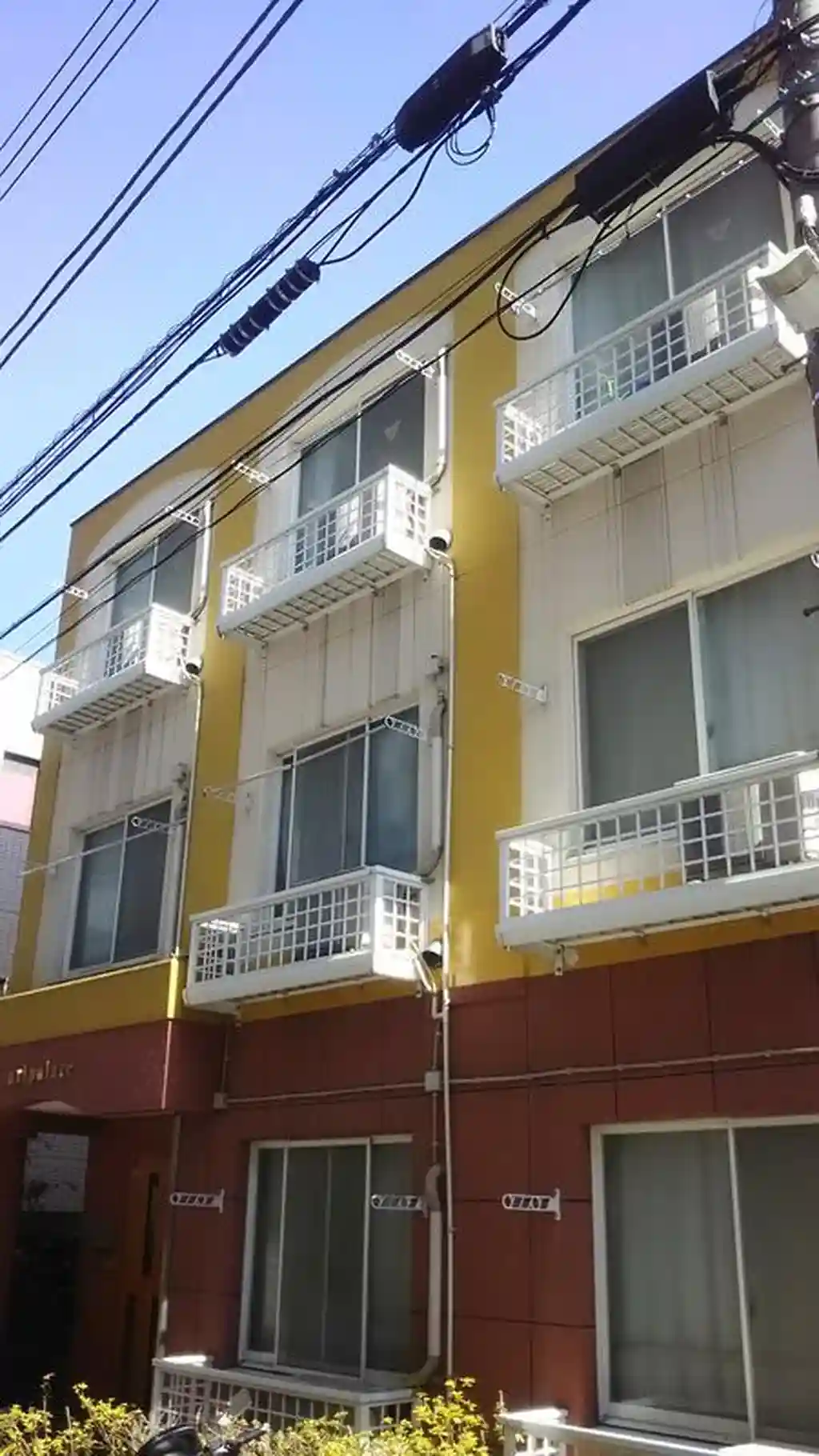 レオパレスユリパレス中野坂上 外観