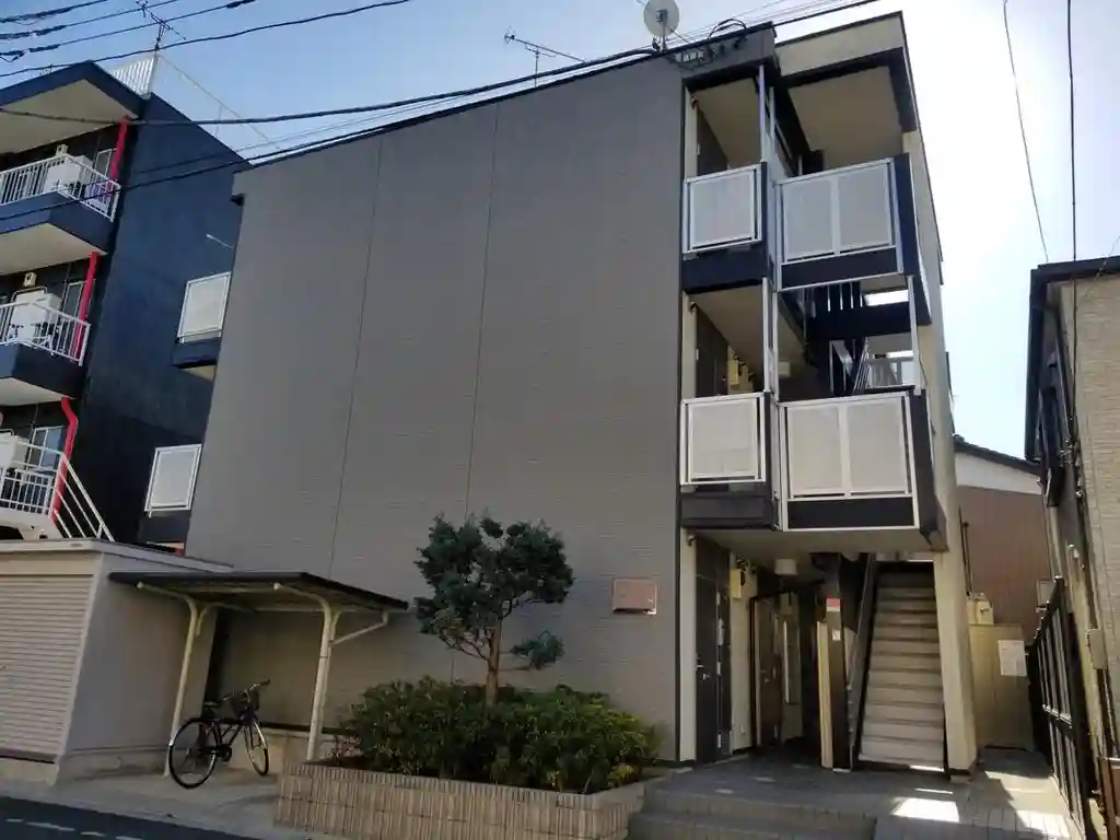 レオパレスクリンゲル 外観