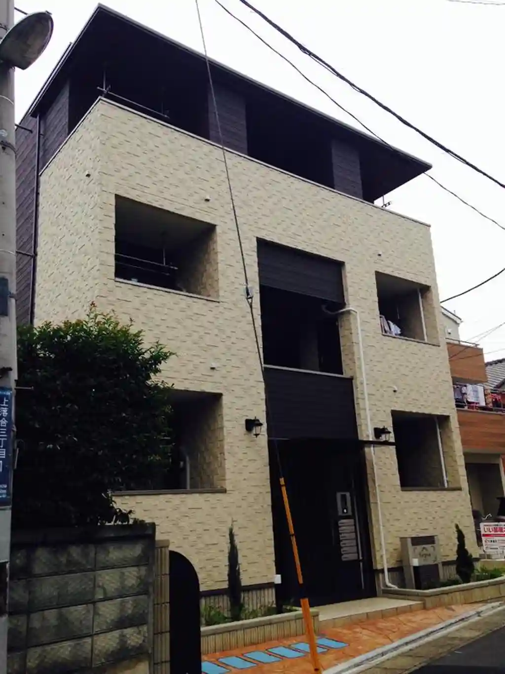 セピア 外観