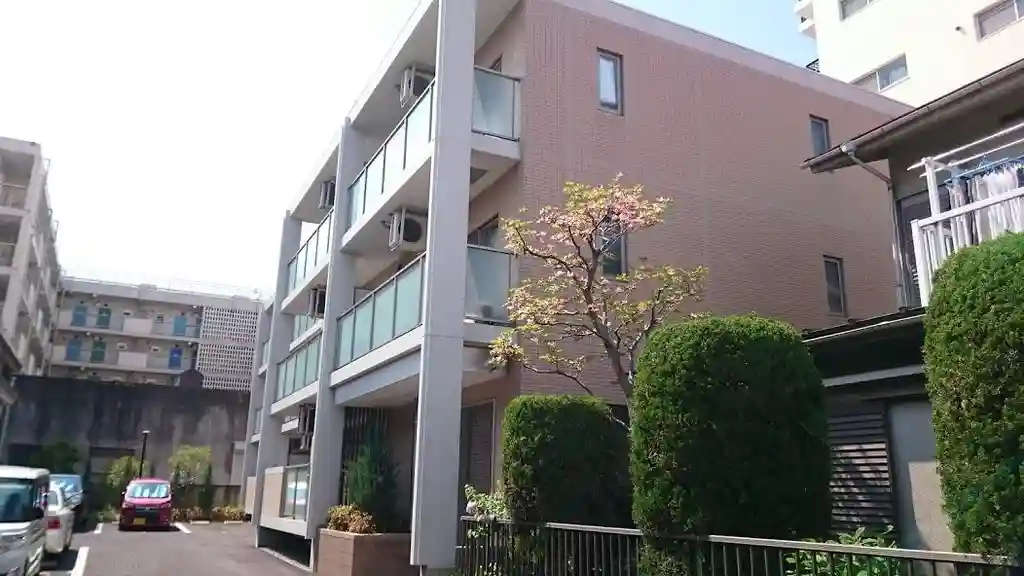 エルミタージュ 外観