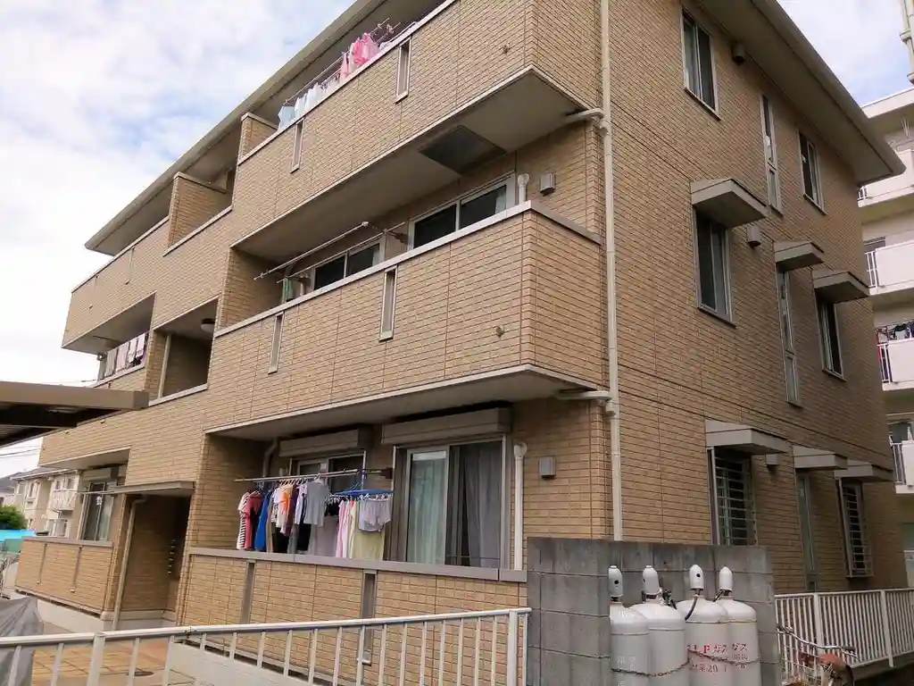 BRILLIANT FLATS 外観