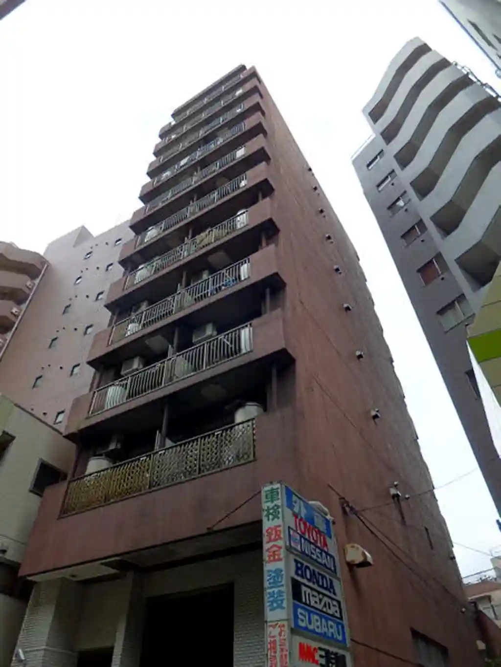 マンションメナハウス 外観