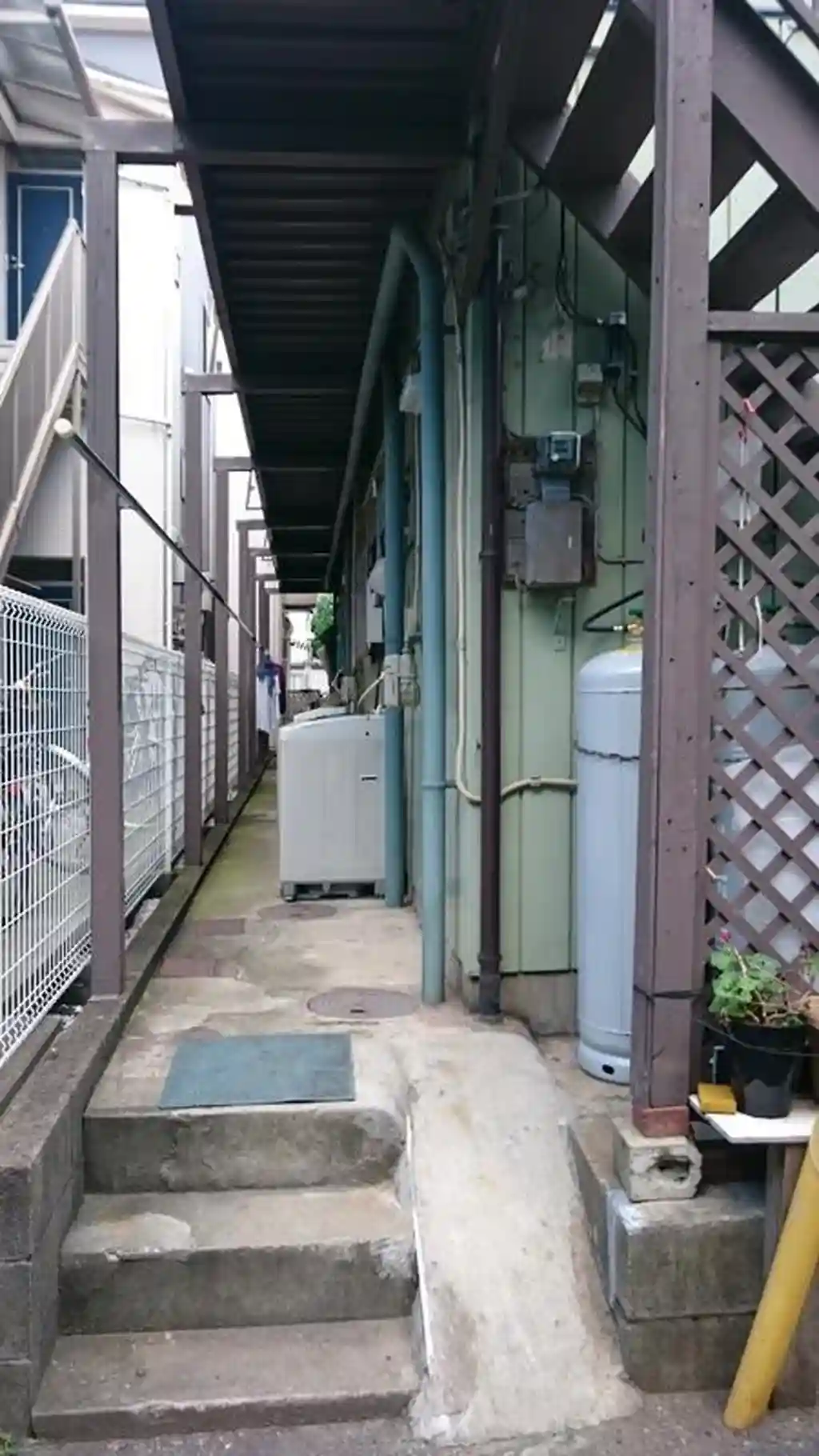 鶴見荘 外観