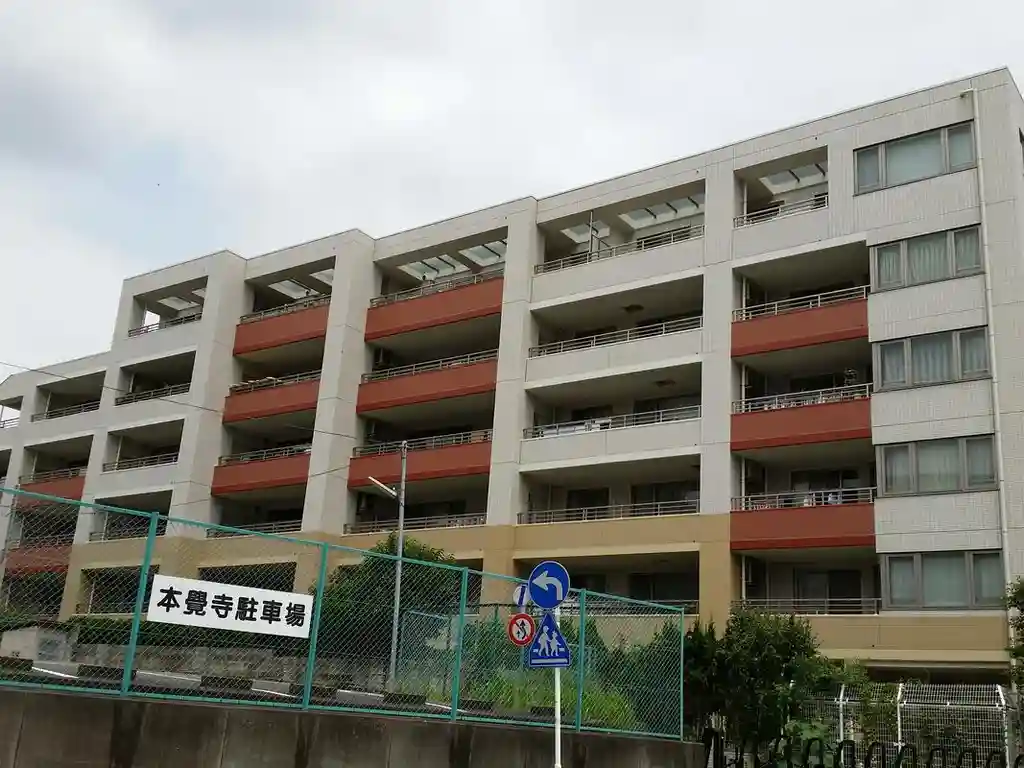 プラハ横濱ブリーズガーデン 外観