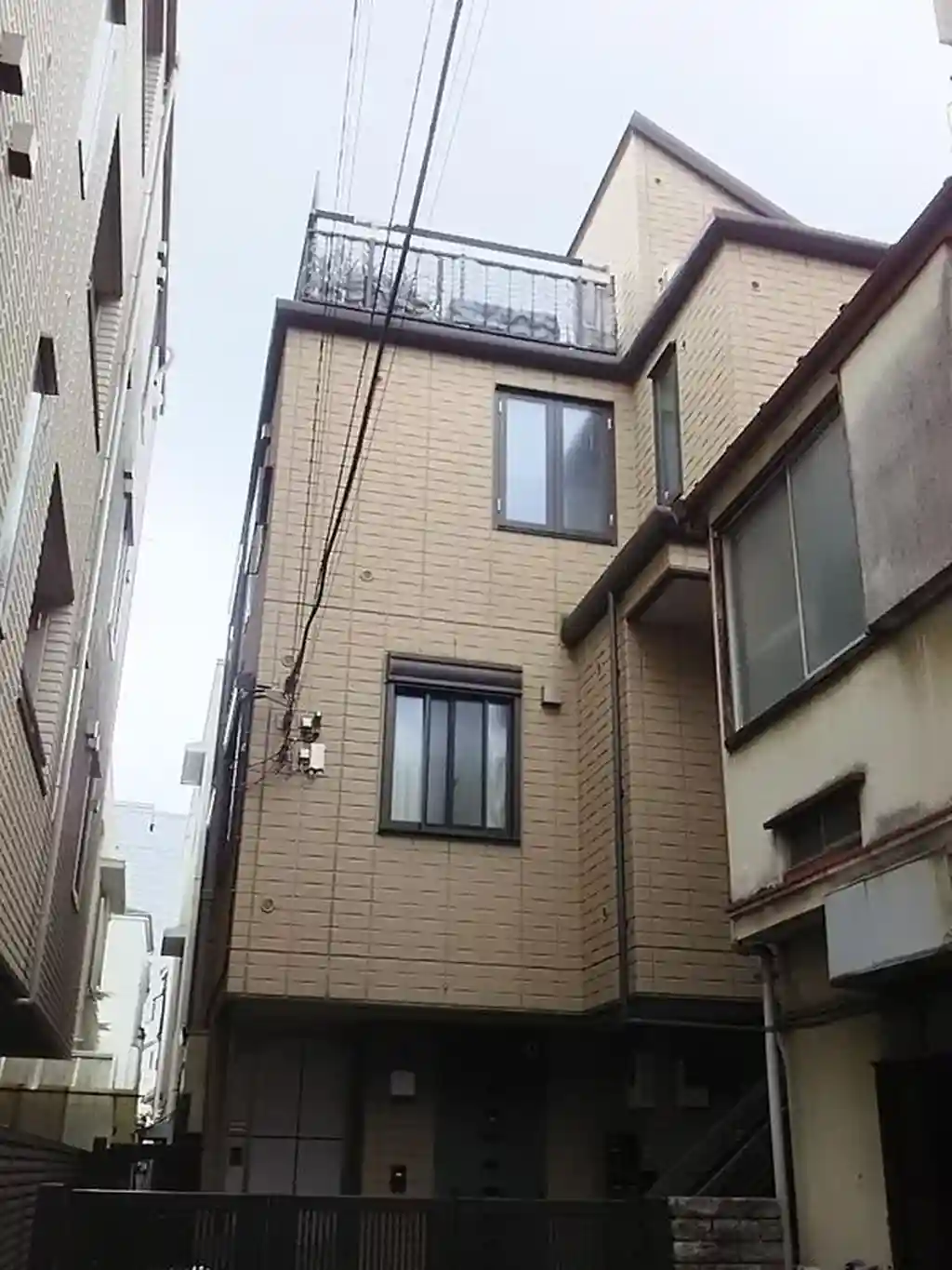 ディアフラット初台 外観