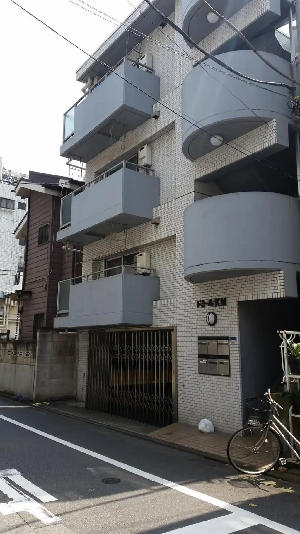 ドミールKM 外観