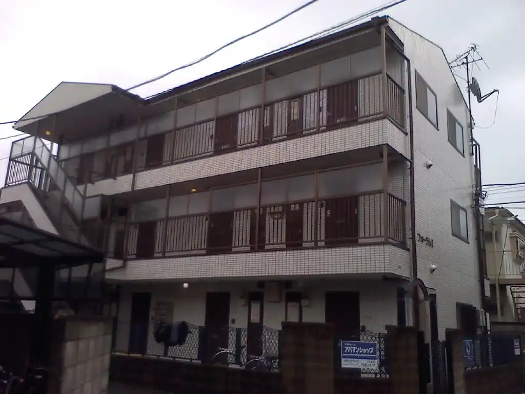 フォーラムワン 外観