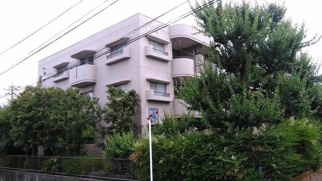 ロイヤルハイツ 外観