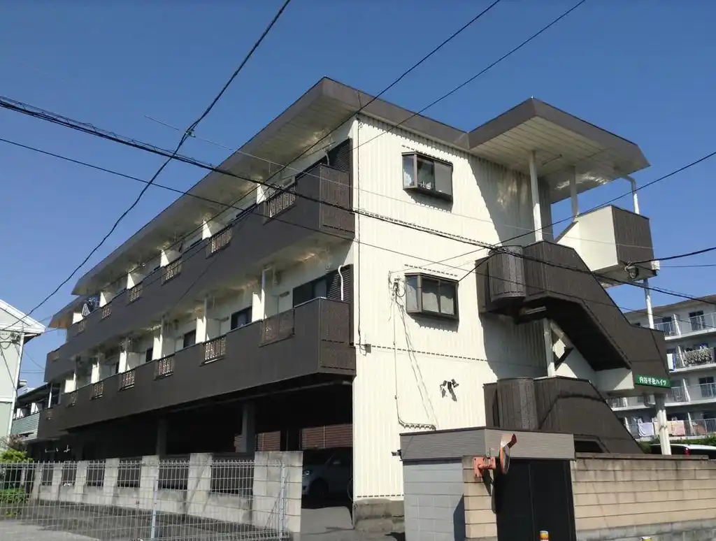 内谷平松ハイツ 外観