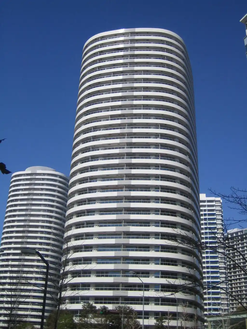 M.M.TOWERS FORESISR棟B 外観