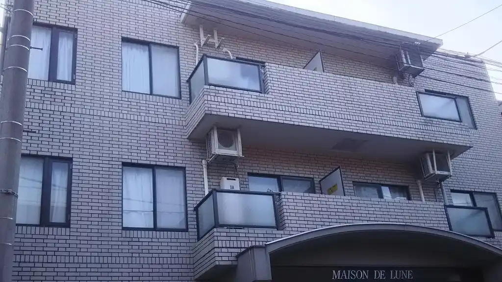 メゾンドルネ 外観