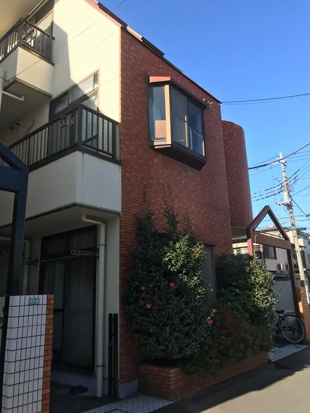 バチュラー蕨 外観