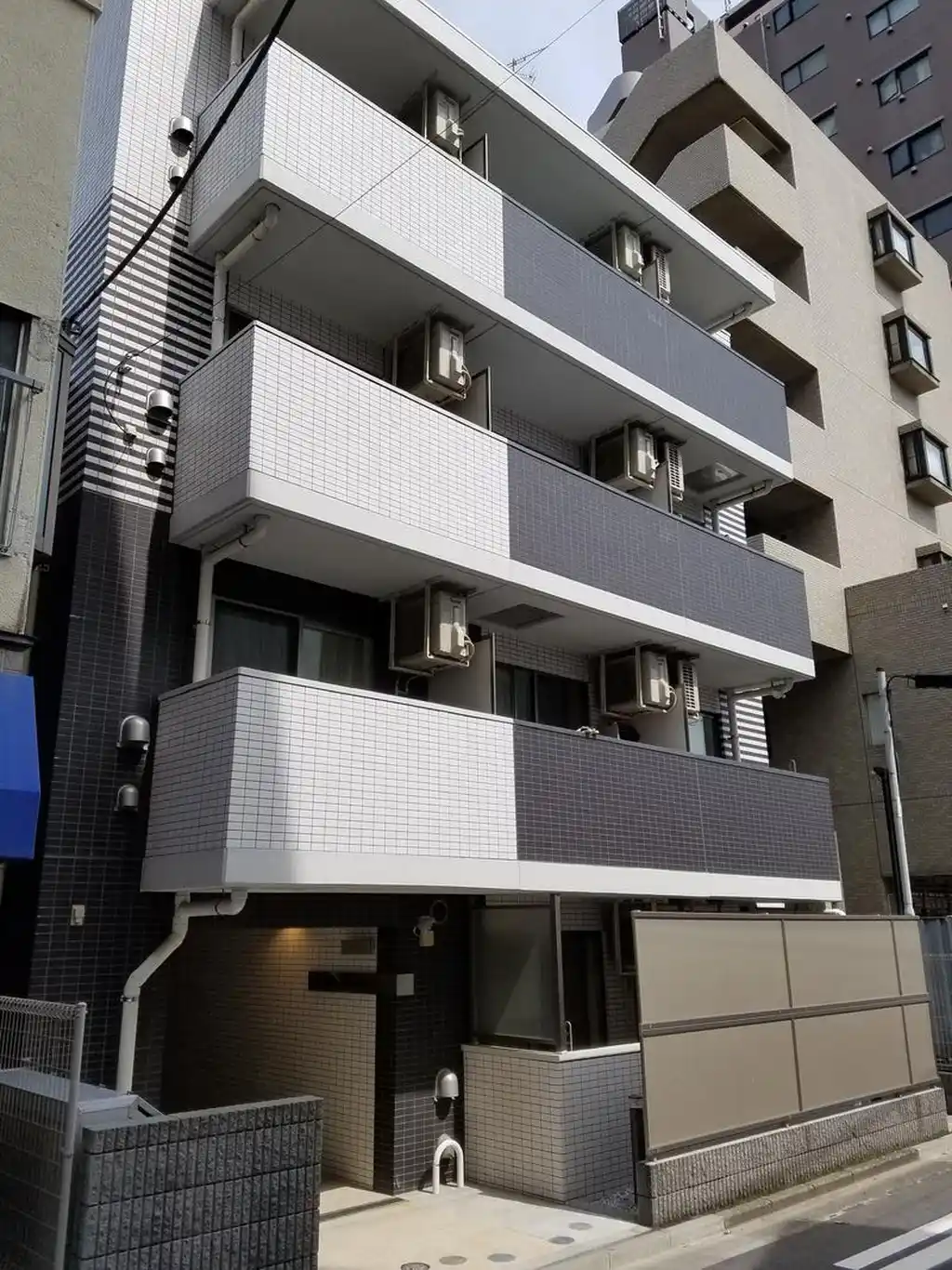 PORTE BONHEUR N 外観