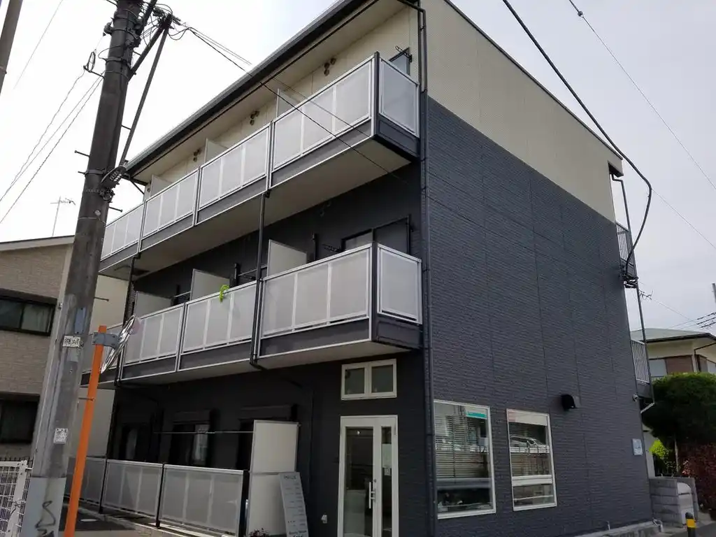 レオパレススマイル湘南台 外観