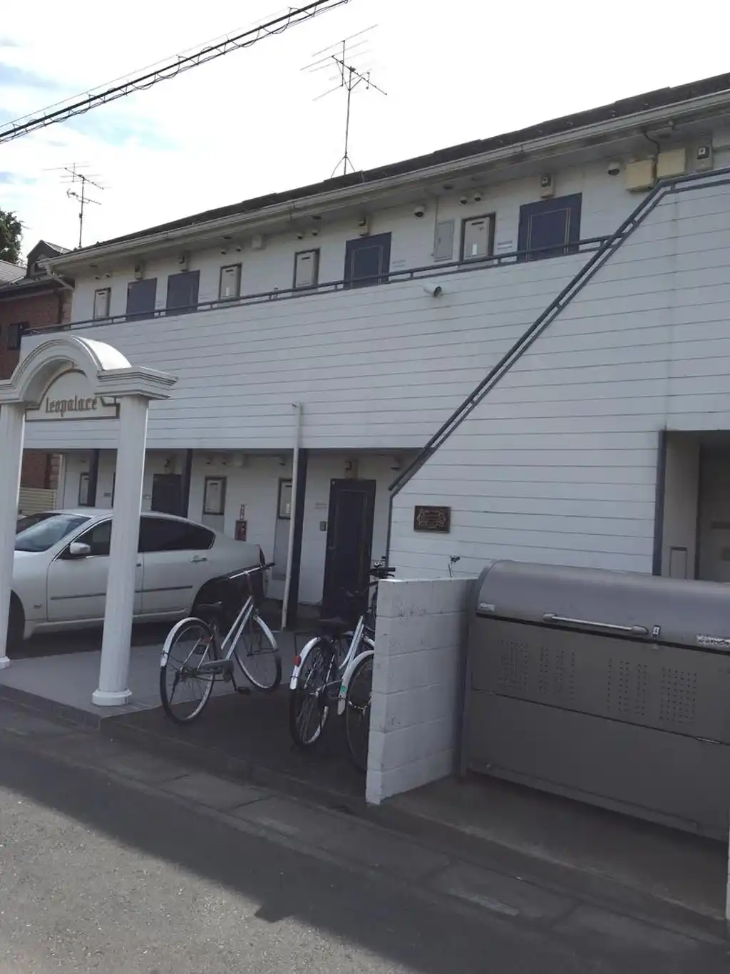 レオパレスKobayashi 外観