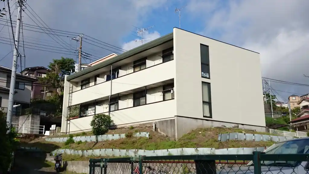 レオパレスフェイム 外観