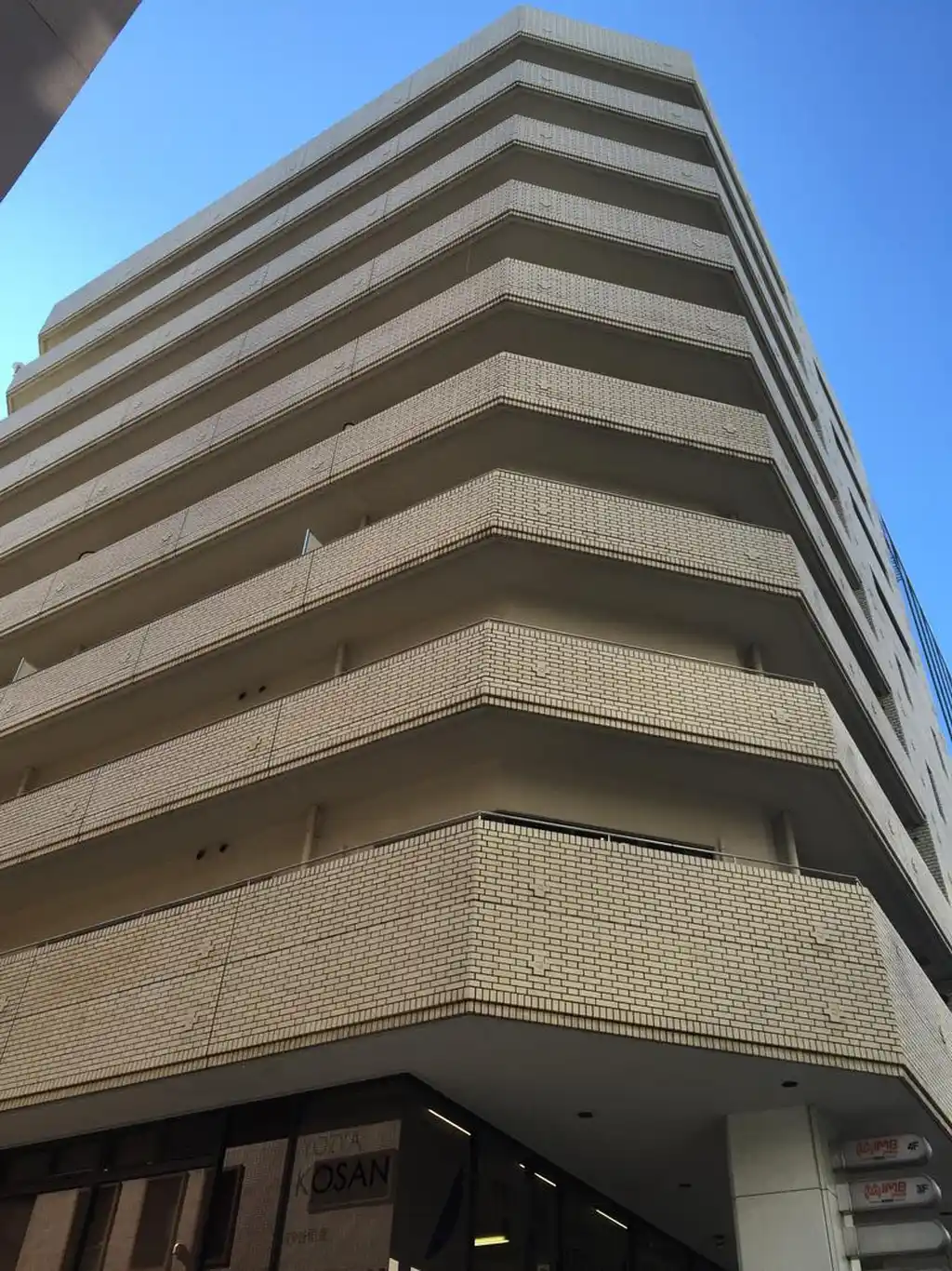YKB新宿御苑 外観