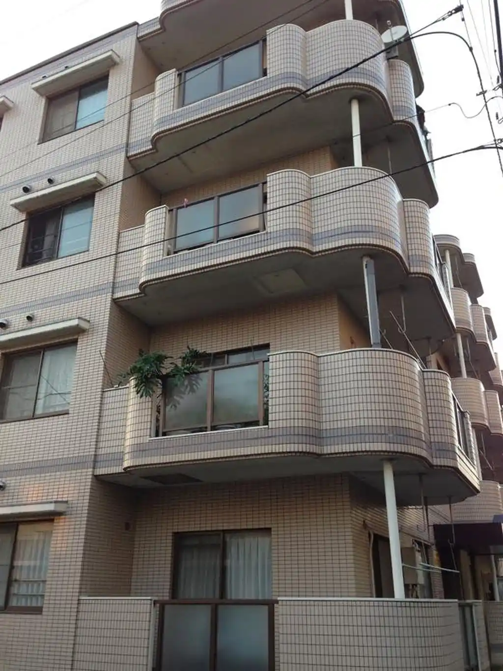 ルミネス弐番館 外観