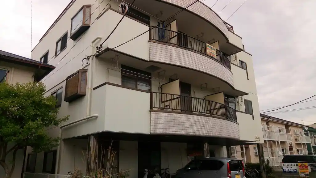 ニュービレッジ三高 外観