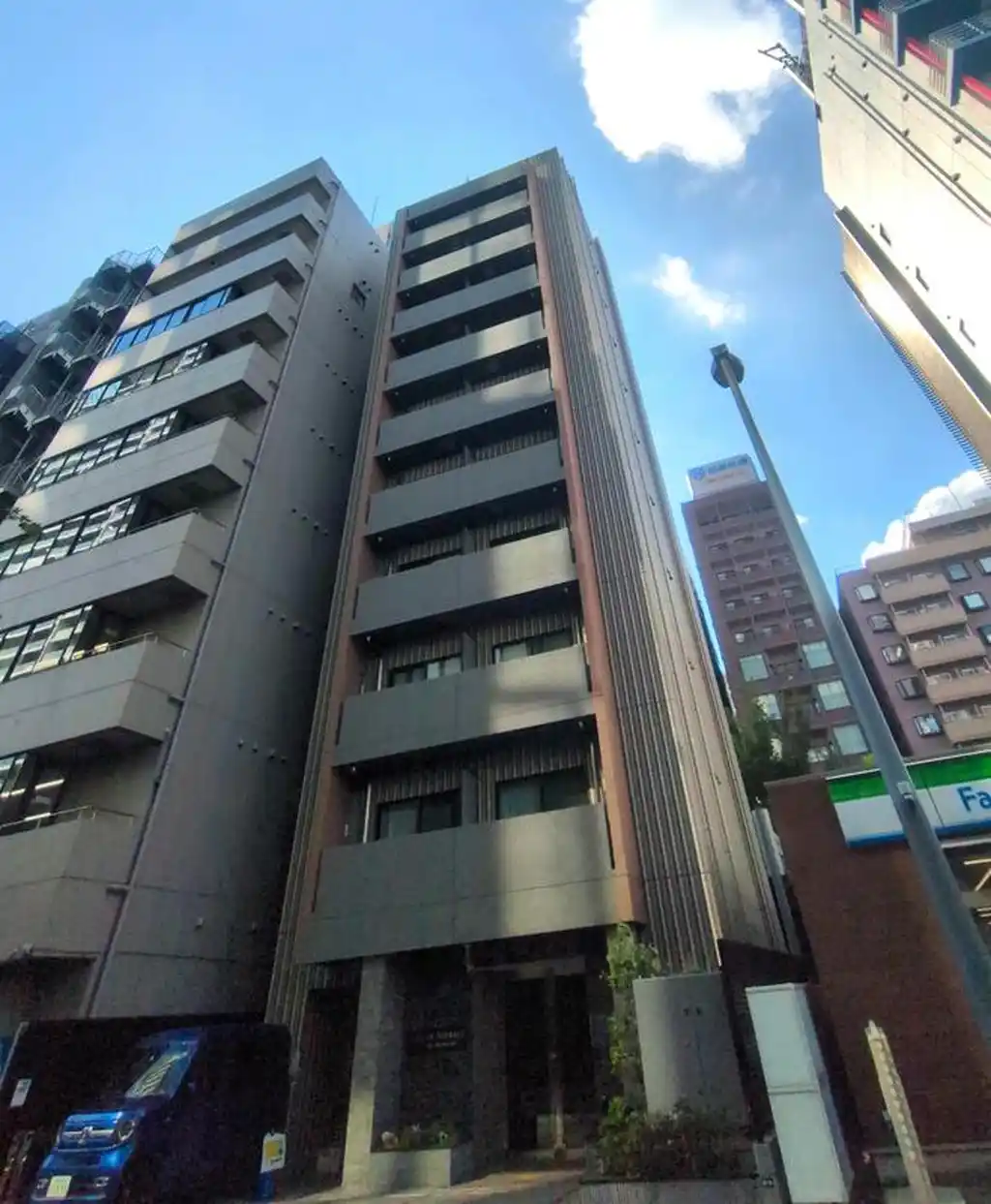 フラワーテラス東新宿 外観