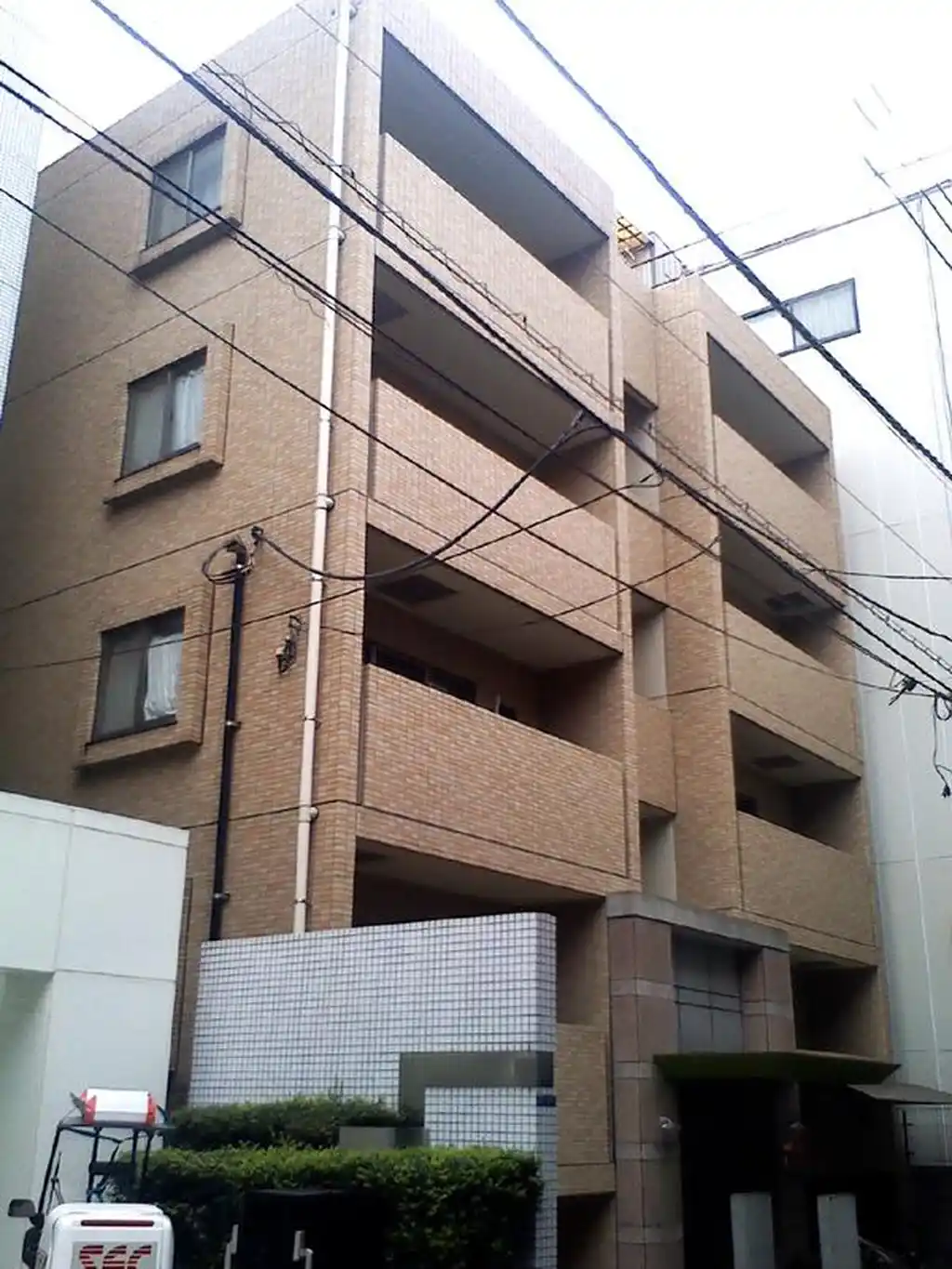 ファミール末広 外観