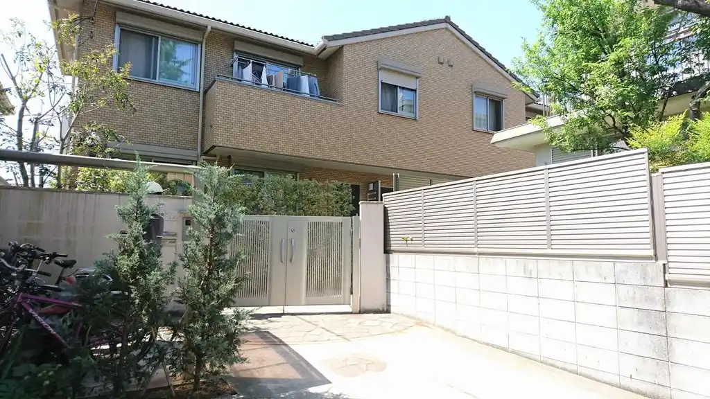 スッカセム 外観