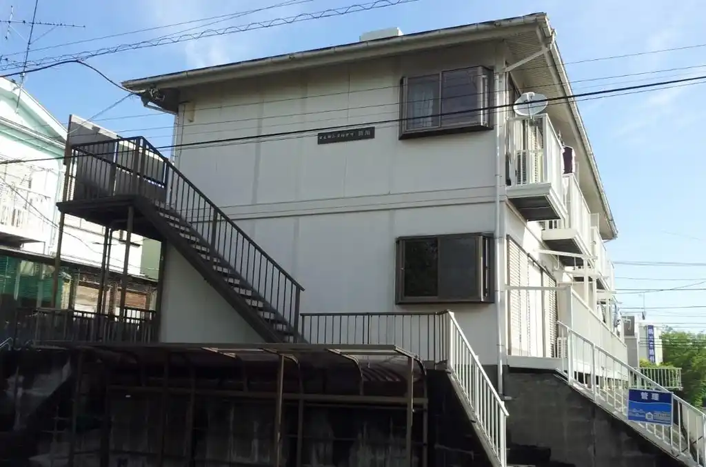 エレガンスハイツ鶴川 外観