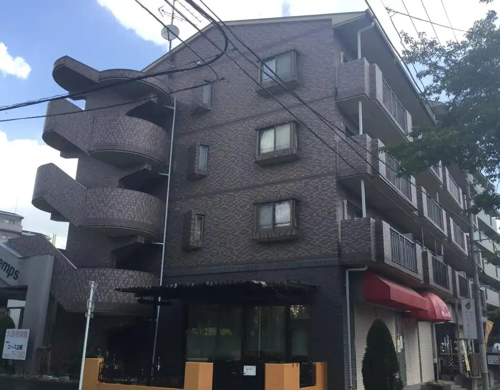 ラ・プランタン 外観
