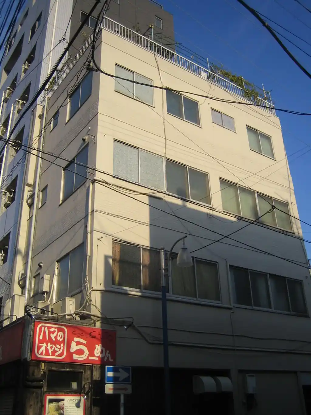 千陣ビル 外観
