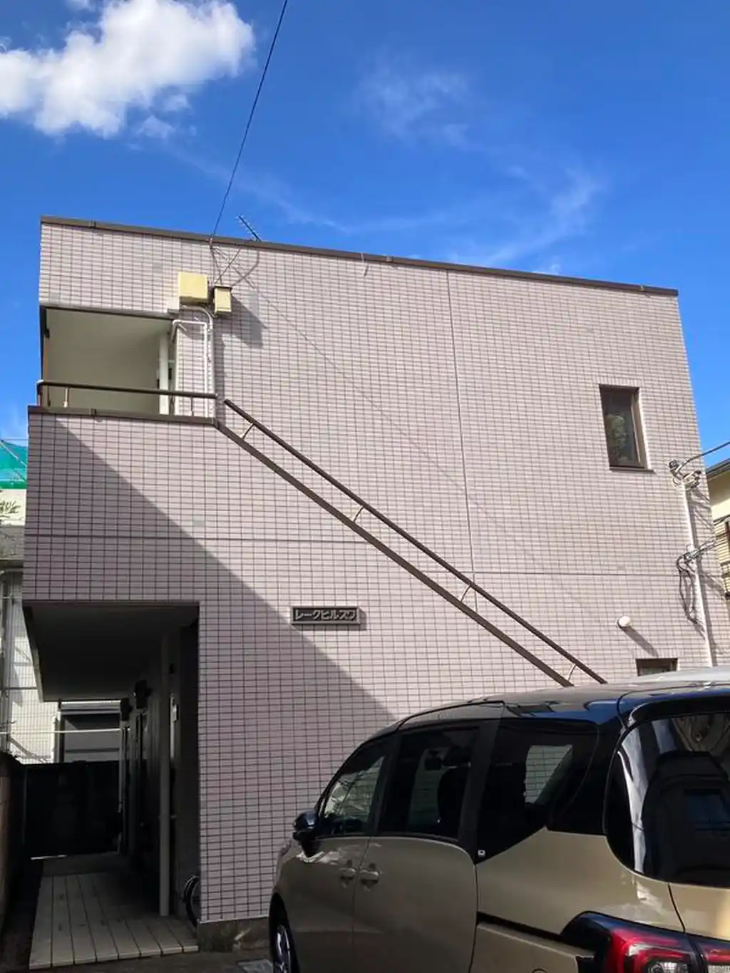 レークヒルスワ 外観